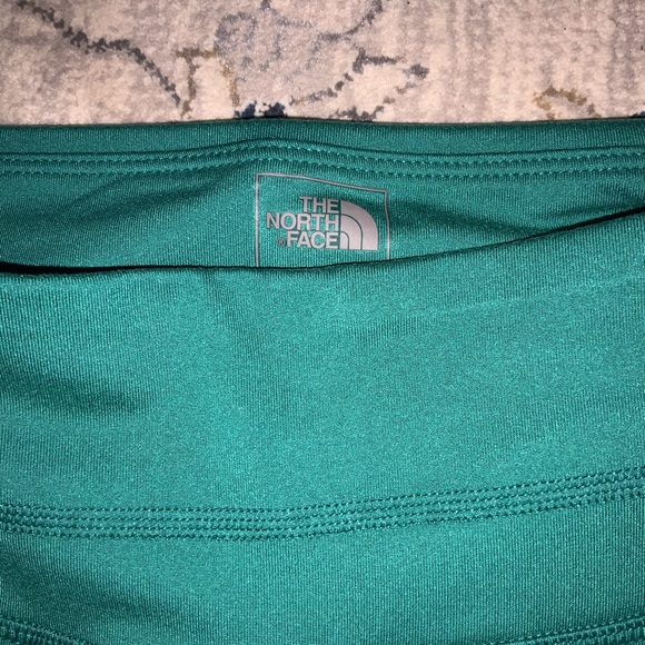 NEW The North Face Hatha Capri Leggings - Picture 4 of 6